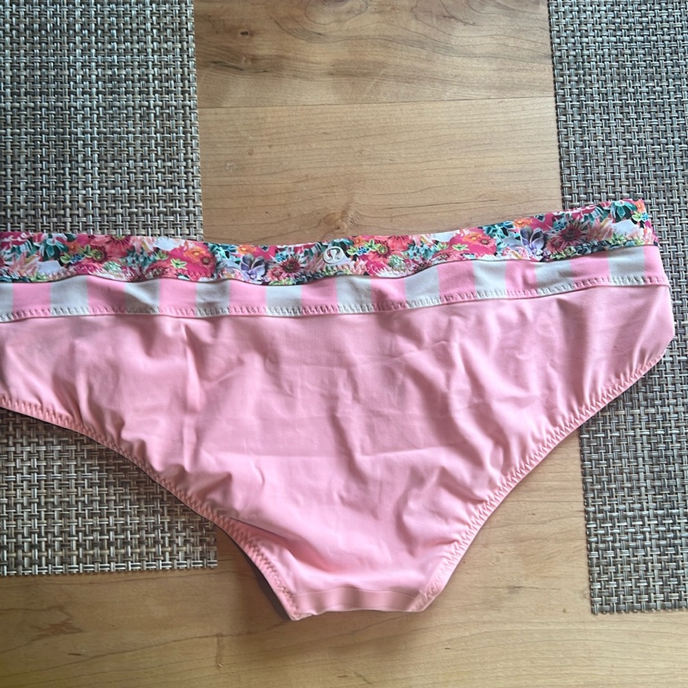 Lululemon swim
